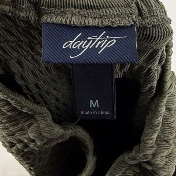 Daytrip One Piece Jumpsuit Sz M Olive Green Stretch Smocked Strapless Split Leg - Picture 8 of 10